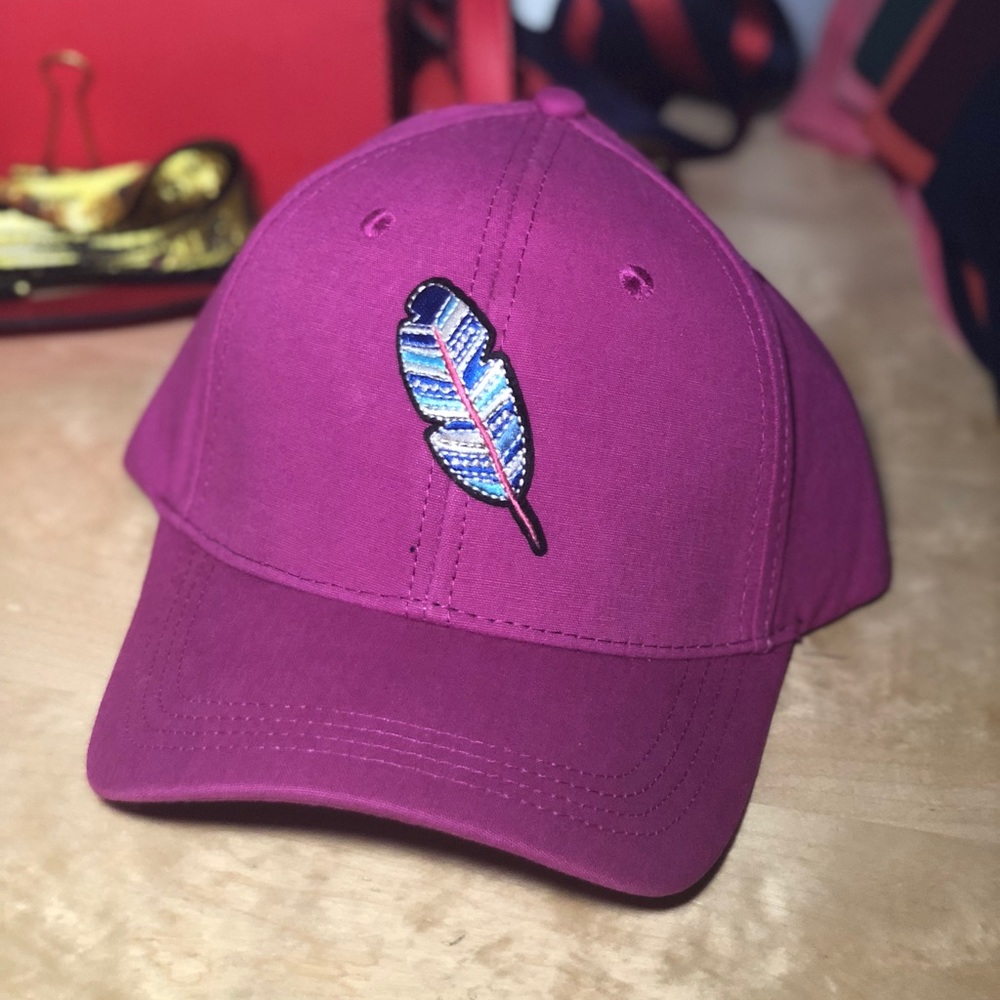 Feather Purple cap